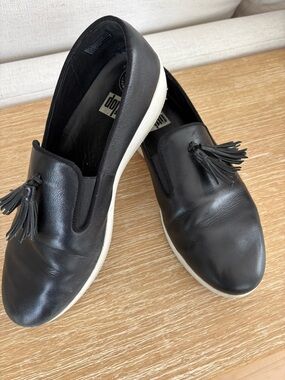 Fit flop loafer size 10 black